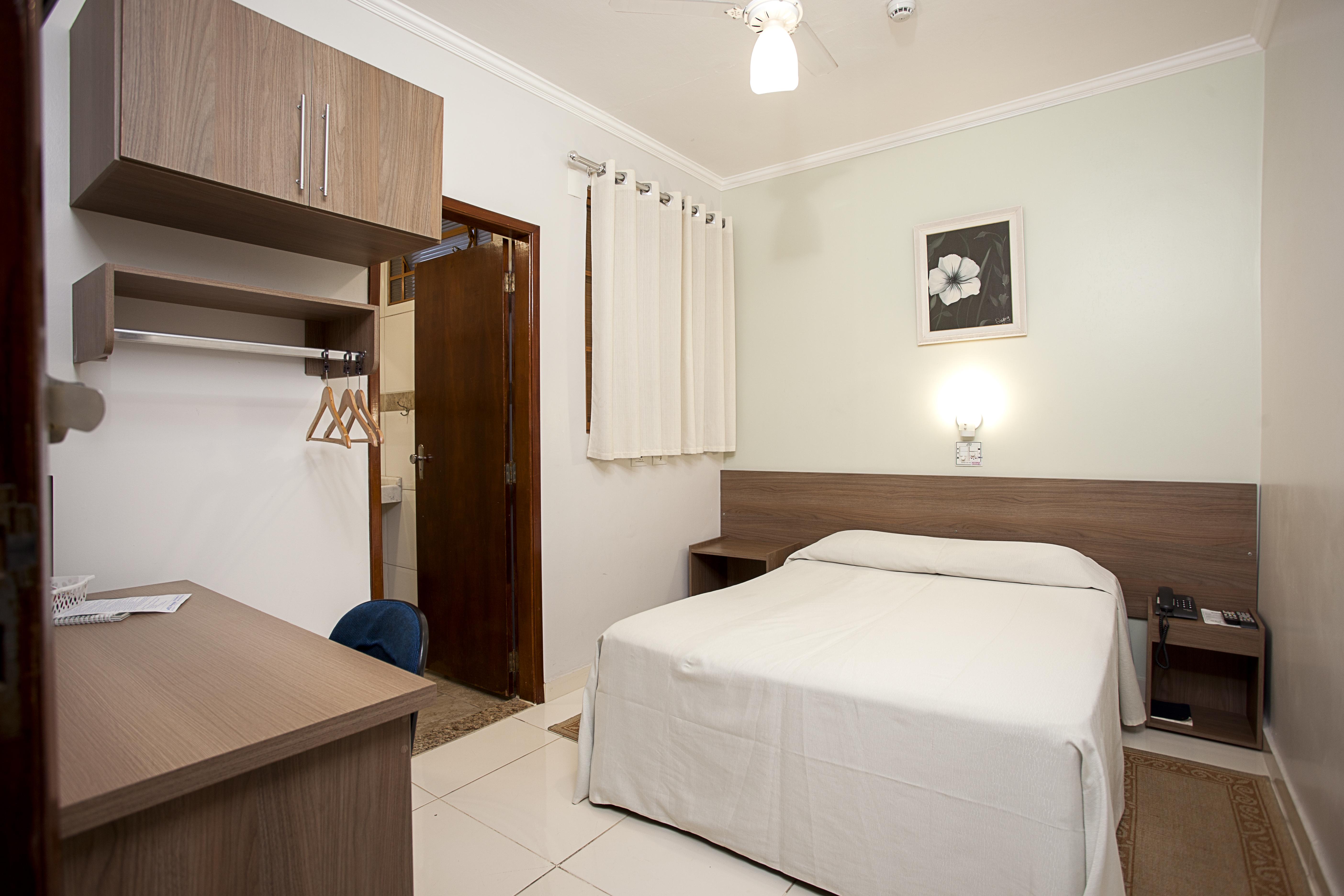 Alves Hotel Marilia Exterior photo